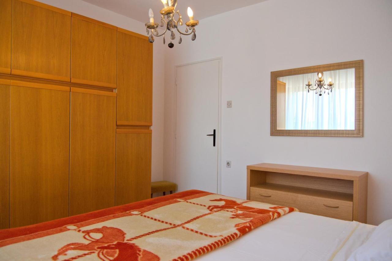 Apartments Vili Ουμάγκ Εξωτερικό φωτογραφία
