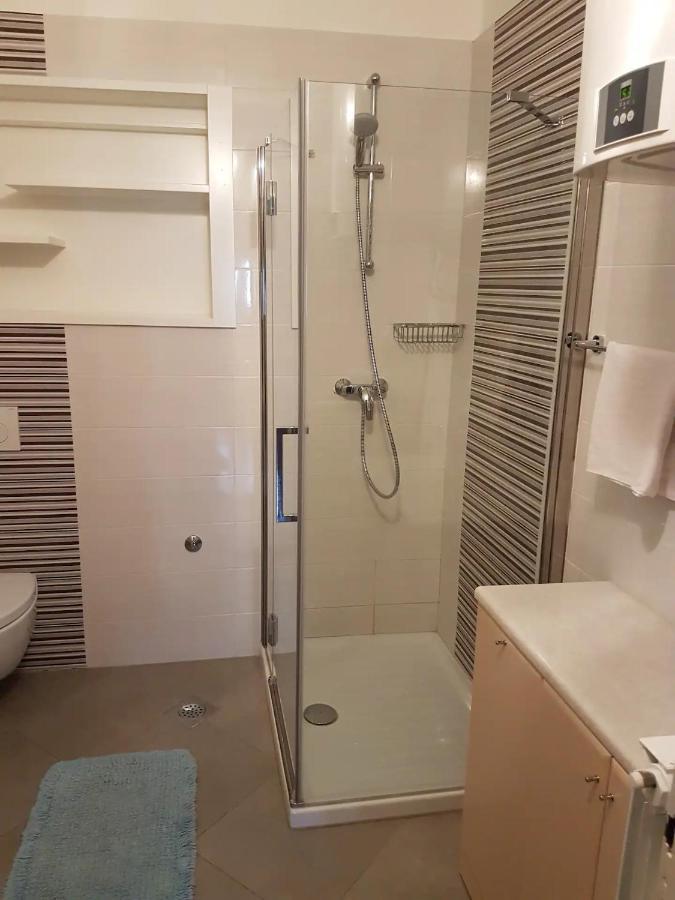 Apartments Vili Ουμάγκ Εξωτερικό φωτογραφία