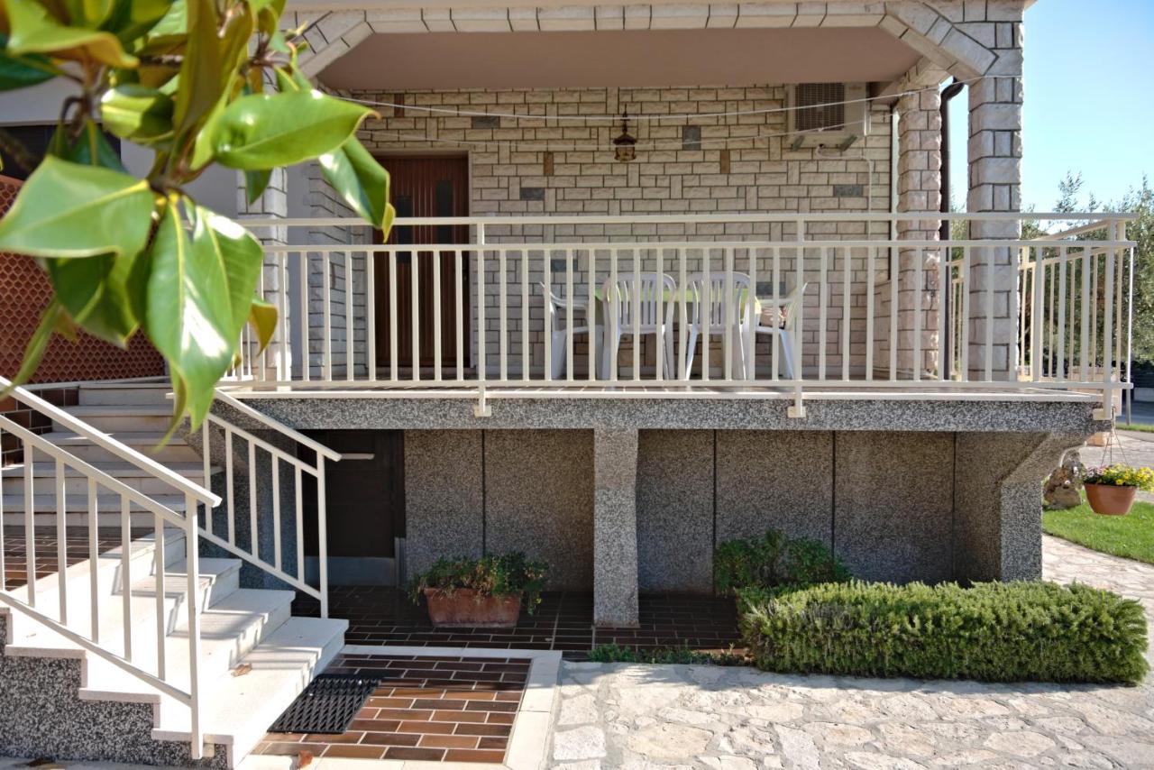 Apartments Vili Ουμάγκ Εξωτερικό φωτογραφία