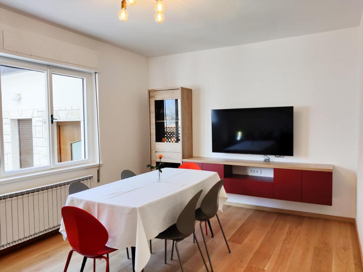Apartments Vili Ουμάγκ Εξωτερικό φωτογραφία