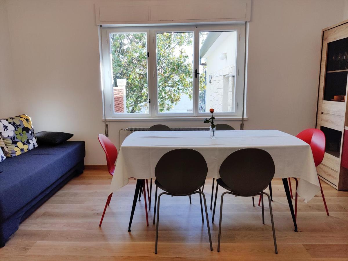 Apartments Vili Ουμάγκ Εξωτερικό φωτογραφία